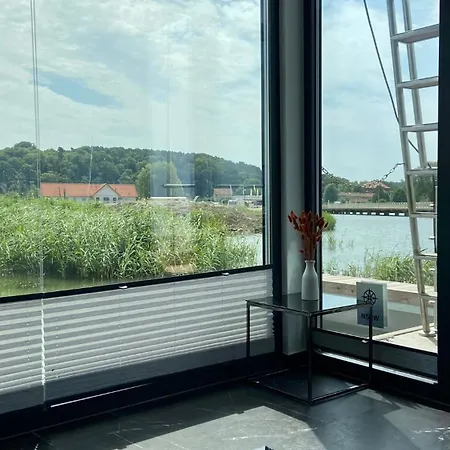 Na Wodzie Houseboat Frombork