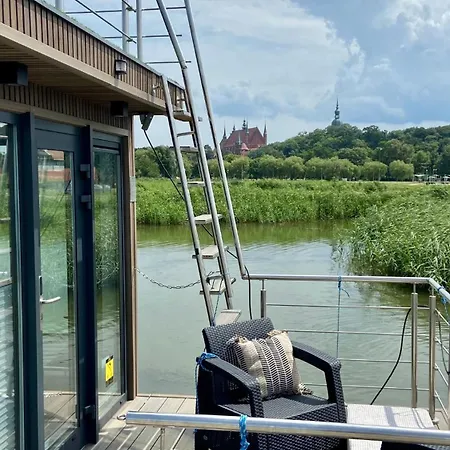 Na Wodzie Houseboat * 프롬보르크